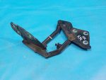 7L6823301A Петля капота левая VOLKSWAGEN Touareg 1 (7L) 2002-2010