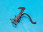 1Z0823480H Крючок капота SKODA Octavia A5 (1Z) 2004-2013