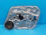 824812R000 Стеклоподъемник передний правый Hyundai i30 2007-2012