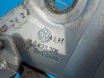 7L6823301 Петля капота левая VOLKSWAGEN Touareg 1 (7L) 2002-2010