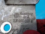 7L6805887A Кронштейн амортизатора капота левый VOLKSWAGEN Touareg 1 (7L) 2002-2010