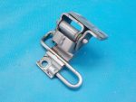7L0 831 412 Петля двери передней правой нижняя VOLKSWAGEN Touareg 1 (7L) 2002-2010