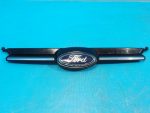 2048467 Решетка радиатора Ford Focus 3 2011-2019