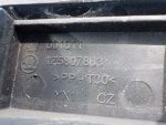1Z5807863 Кронштейн заднего бампера левый SKODA Octavia A5 (1Z) 2004-2013
