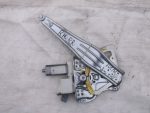 6983005100 Стеклоподъемник задний правый TOYOTA Avensis (T250) 2003-2008