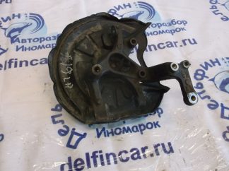 Кулак задний левый Jetta 2005-2011