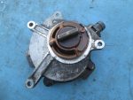 06D145100E Насос вакуумный Audi A4 (B7) 2005-2007