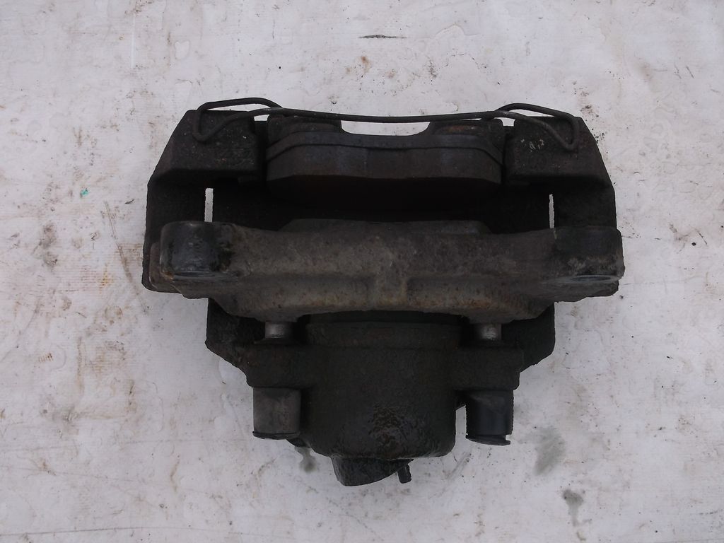 1K0615124B Тормозной суппорт передний правый VOLKSWAGEN Passat B6 2005-2009 1K0615124B Тормозной суппорт передний правый VOLKSWAGEN Passat B6 2005-2009