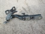 95133599 Петля капота левая Chevrolet Cruze 2009-2016