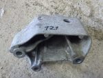 1K0199117CF Кронштейн КПП левый SKODA Octavia A7 2013-2020
