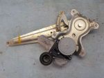 8572058010 Стеклоподъемник задний левый с моторчиком LEXUS GS 3 2005-2012