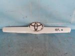 7681133170B1  Накладка крышки багажника TOYOTA Camry V40 2006-2011