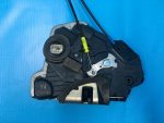 6904002161 Замок двери передней левой TOYOTA Avensis (T250) 2003-2008