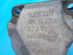 8D0 199 307 K Кронштейн двигателя левый Audi A6 (C5) 1997-2004