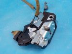 BS5E-58-310A Замок двери передней правой MAZDA 3 (BK) 2003-2009