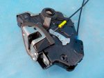 69040-02161 Замок двери передней левой TOYOTA Avensis (T250) 2003-2008