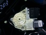 3C0959703B Стеклоподъемник задний левый VOLKSWAGEN Passat B7 2011-2015