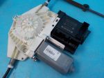 1K0959701K Стеклоподъемник передний правый VOLKSWAGEN Passat B6 2005-2009