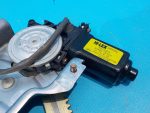 834023E002 Стеклоподъемник задний правый KIA Sorento 1 2002-2009