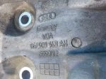 06J903143AH Кронштейн генератора VOLKSWAGEN Passat B7 2011-2015