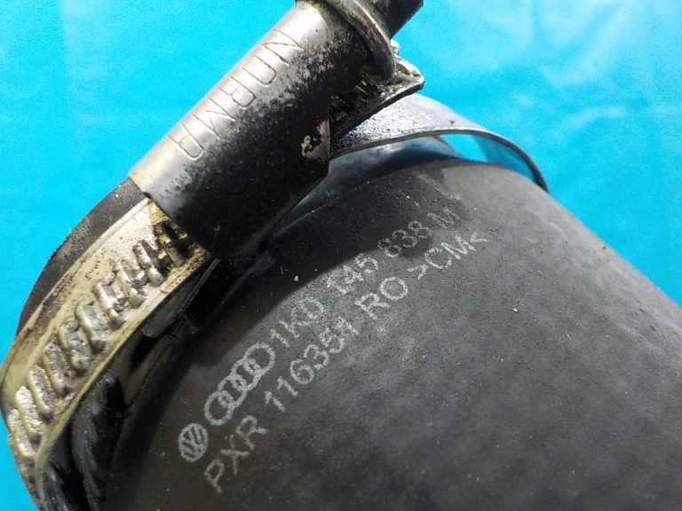 1K0145838M Патрубок интеркулера VOLKSWAGEN Passat CC 2008-2018 1K0145838M Патрубок интеркулера VOLKSWAGEN Passat CC 2008-2018