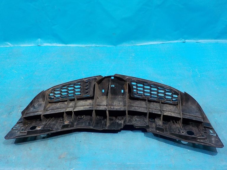 531110H020 Решетка радиатора TOYOTA Aygo 2005-2014 531110H020 Решетка радиатора TOYOTA Aygo 2005-2014
