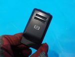 YUG500320PVJ Кнопка стояночного тормоза LAND ROVER Discovery 3 2004-2009