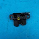 7L6827505D Замок багажника VOLKSWAGEN Touareg 1 (7L) 2002-2010