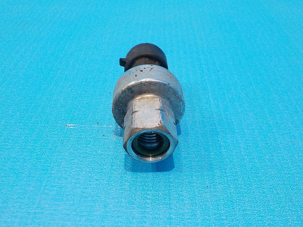9131721 Датчик кондиционера OPEL Meriva B 2010-2018 9131721 Датчик кондиционера OPEL Meriva B 2010-2018