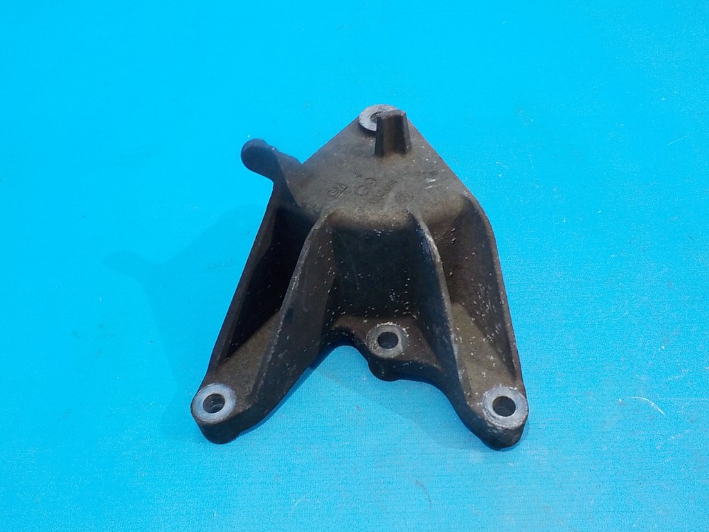 13248664 Кронштейн двигателя задний OPEL Astra J GTC 2010-2017 13248664 Кронштейн двигателя задний OPEL Astra J GTC 2010-2017