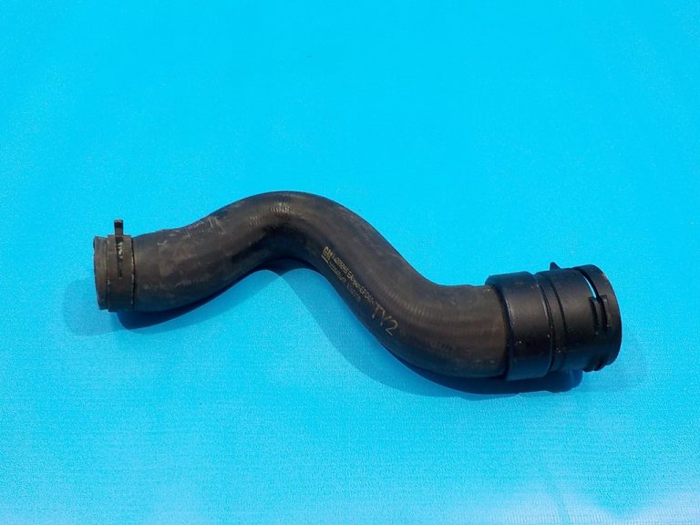 13265565 Патрубок охлаждения радиатора OPEL Meriva B 2010-2018 13265565 Патрубок охлаждения радиатора OPEL Meriva B 2010-2018