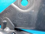 7L6823301B Петля капота левая VOLKSWAGEN Touareg 1 (7L) 2002-2010