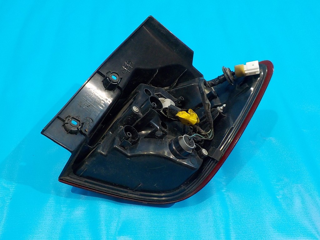 8330A689 Фонарь задний левый наружный MITSUBISHI ASX 2010-2016 8330A689 Фонарь задний левый наружный MITSUBISHI ASX 2010-2016