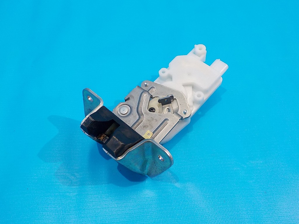 MR959620 Замок багажника MITSUBISHI ASX 2010-2016 MR959620 Замок багажника MITSUBISHI ASX 2010-2016