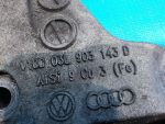 03L903143D Кронштейн генератора VOLKSWAGEN Passat B7 2011-2015