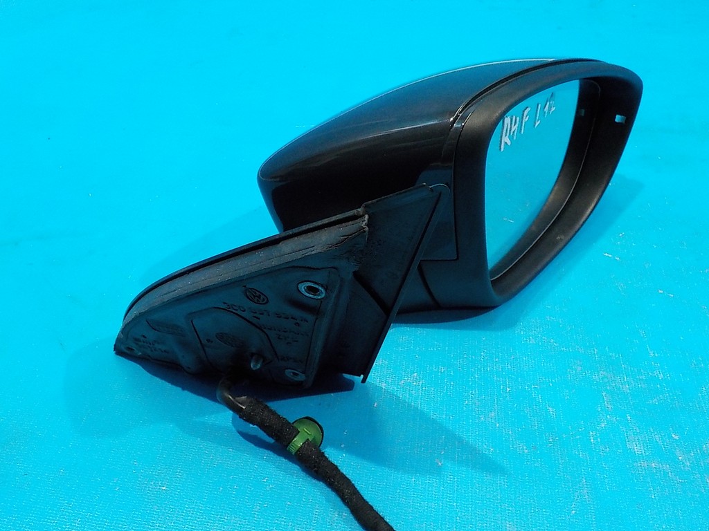 3AC857508F Зеркало заднего вида правое VOLKSWAGEN Passat B7 2011-2015 3AC857508F Зеркало заднего вида правое VOLKSWAGEN Passat B7 2011-2015