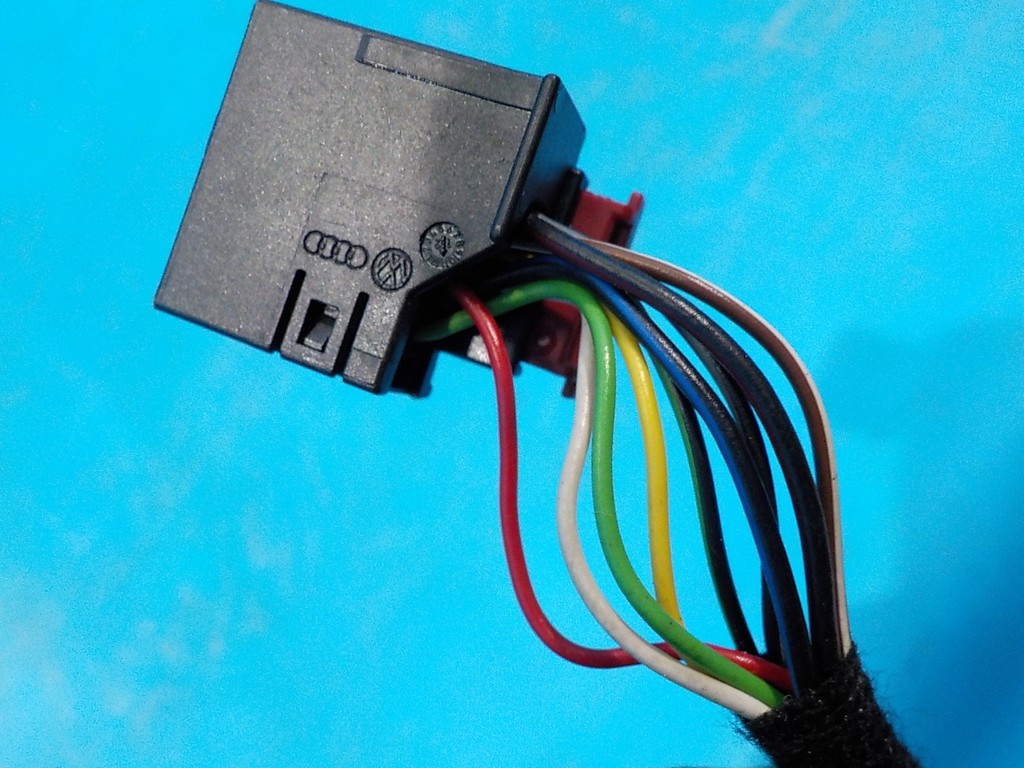 3AC857508F Зеркало заднего вида правое VOLKSWAGEN Passat B7 2011-2015 3AC857508F Зеркало заднего вида правое VOLKSWAGEN Passat B7 2011-2015