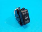 252105X00A Кнопка центрального замка Nissan Navara (D40) 2005-2015