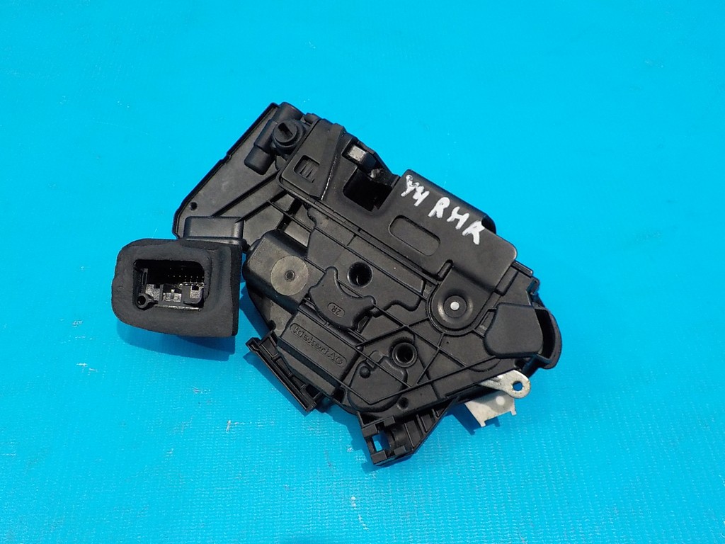 5E0839016 Замок двери задней правой SKODA Rapid 2013-2020 5E0839016 Замок двери задней правой SKODA Rapid 2013-2020