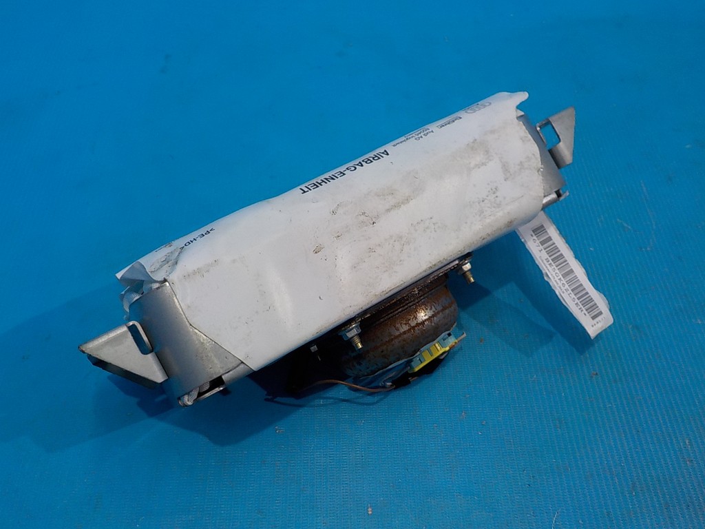 8T0880204H Подушка безопасности пассажира Audi A4 (B8) 2007-2015 8T0880204H Подушка безопасности пассажира Audi A4 (B8) 2007-2015