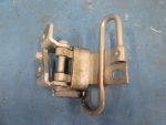 4B0831412B Петля двери передней правой нижняя VOLKSWAGEN Golf 5 2003-2009