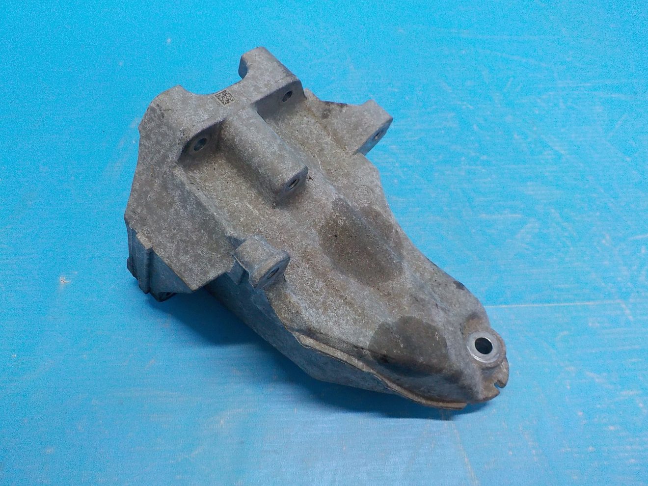 A6512235504 Кронштейн двигателя левый MERCEDES-BENZ GLC (X253) 2015- A6512235504 Кронштейн двигателя левый MERCEDES-BENZ GLC (X253) 2015-