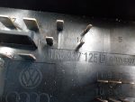 1K0937125D Блок предохранителей под капотом SKODA Yeti 2009-2018