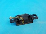 7L6827505D Замок багажника VOLKSWAGEN Touareg 1 (7L) 2002-2010