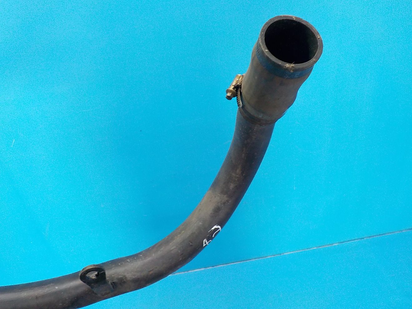 16117186702 Горловина топливного бака BMW X5 E70 2007-2013 16117186702 Горловина топливного бака BMW X5 E70 2007-2013