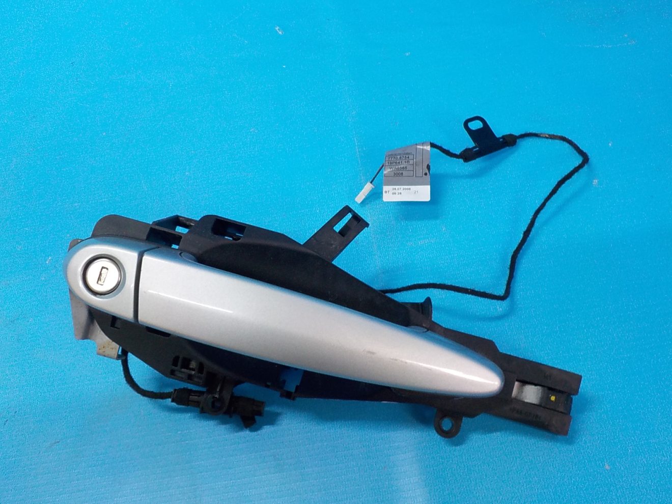 51217207562 Ручка двери передняя правая BMW X5 E70 2007-2013 51217207562 Ручка двери передняя правая BMW X5 E70 2007-2013