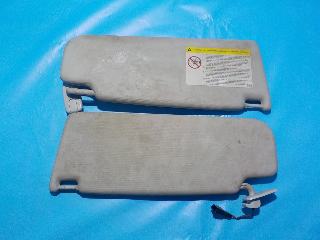 3C0857551P 1K0857552K Козырек солнцезащитный (комплект) VOLKSWAGEN Passat B6 2005-2009 3C0857551P 1K0857552K Козырек солнцезащитный (комплект) VOLKSWAGEN Passat B6 2005-2009