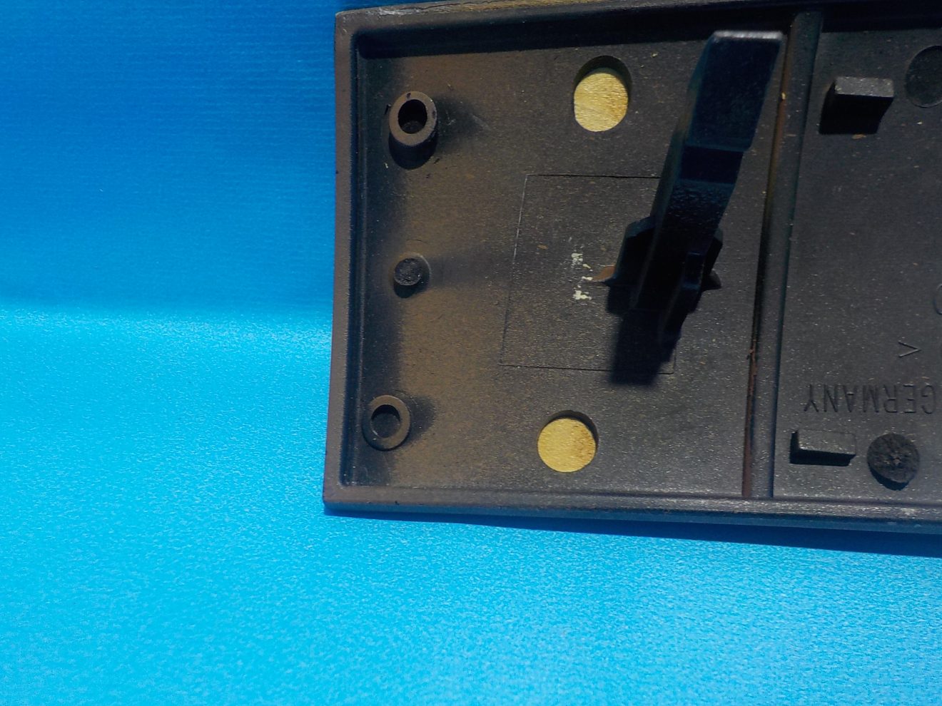 4B1853190Q Накладка декоративная Audi A6 (C5) 1997-2004  4B1853190Q Накладка декоративная Audi A6 (C5) 1997-2004