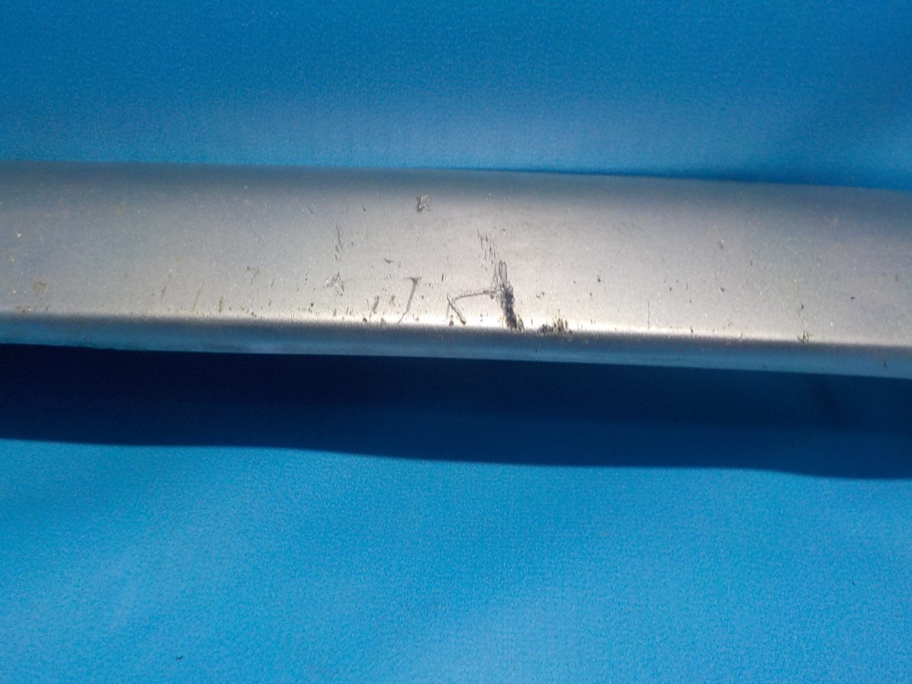 7680105040 Накладка крышки багажника TOYOTA Avensis (T250) 2003-2008 7680105040 Накладка крышки багажника TOYOTA Avensis (T250) 2003-2008