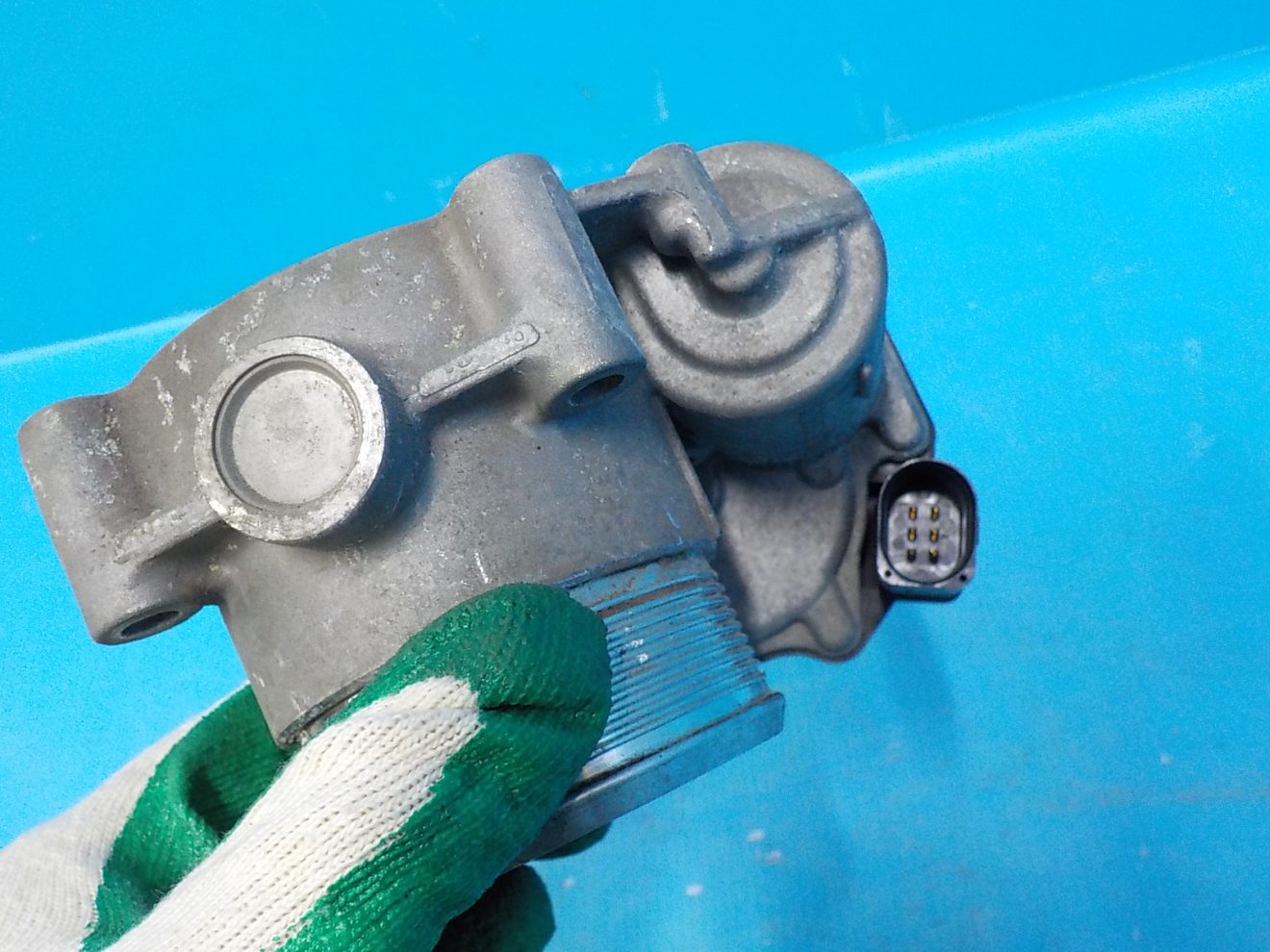 06F133062Q Дроссельная заслонка SKODA Yeti 2009-2018 06F133062Q Дроссельная заслонка SKODA Yeti 2009-2018